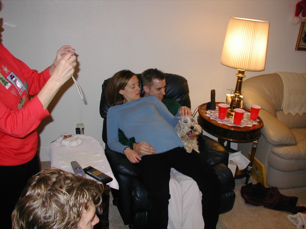 Hildebrand Christmas ScreenSaver/1024x768_2004-12-24-05 Christmas Eve J&J.jpg